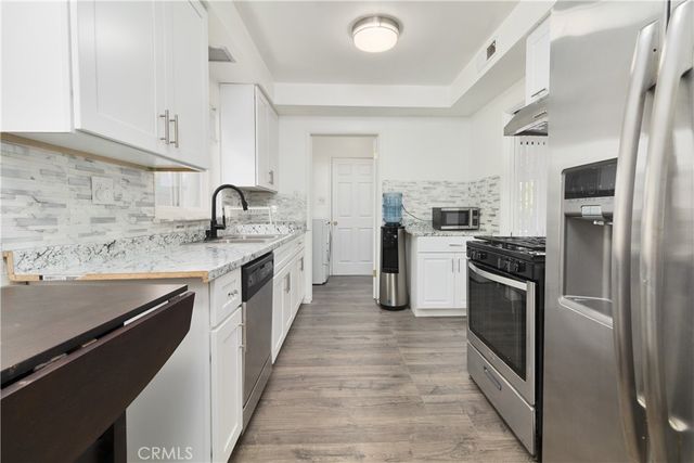 20309 Roscoe, Winnetka, CA 91306