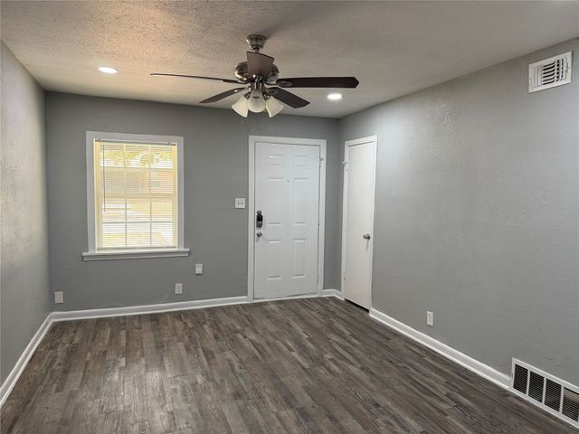 2506 Normont Circle, Fort Worth, TX 76103