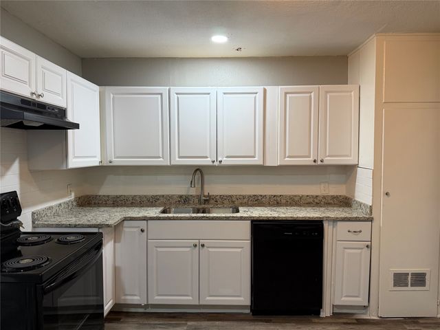 2506 Normont Circle, Fort Worth, TX 76103