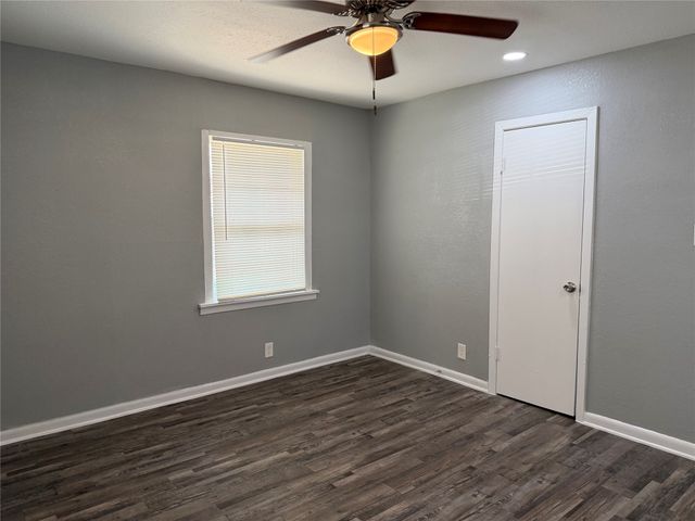 2506 Normont Circle, Fort Worth, TX 76103
