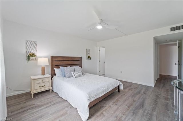 307 Goodlette-Frank RD S B202, Naples, FL 34102