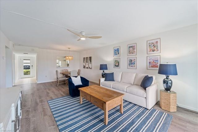 307 Goodlette-Frank RD S B202, Naples, FL 34102