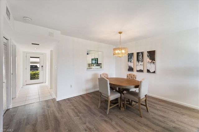 307 Goodlette-Frank RD S B202, Naples, FL 34102