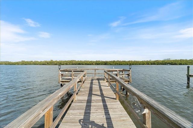 307 Goodlette-Frank RD S B202, Naples, FL 34102