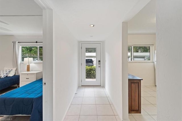 307 Goodlette-Frank RD S B202, Naples, FL 34102