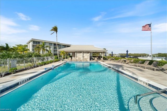307 Goodlette-Frank RD S B202, Naples, FL 34102