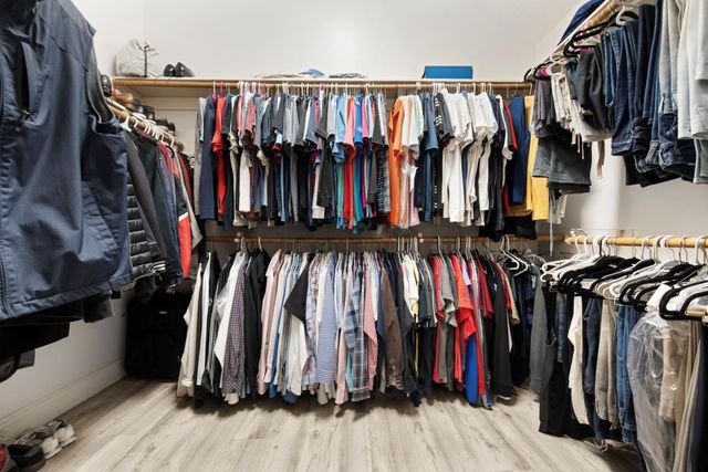 2412 Hidden Creek Drive, Pearland, TX 77581