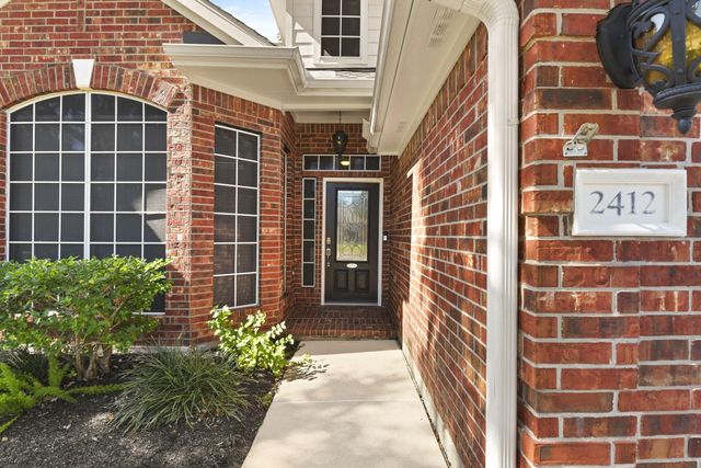 2412 Hidden Creek Drive, Pearland, TX 77581
