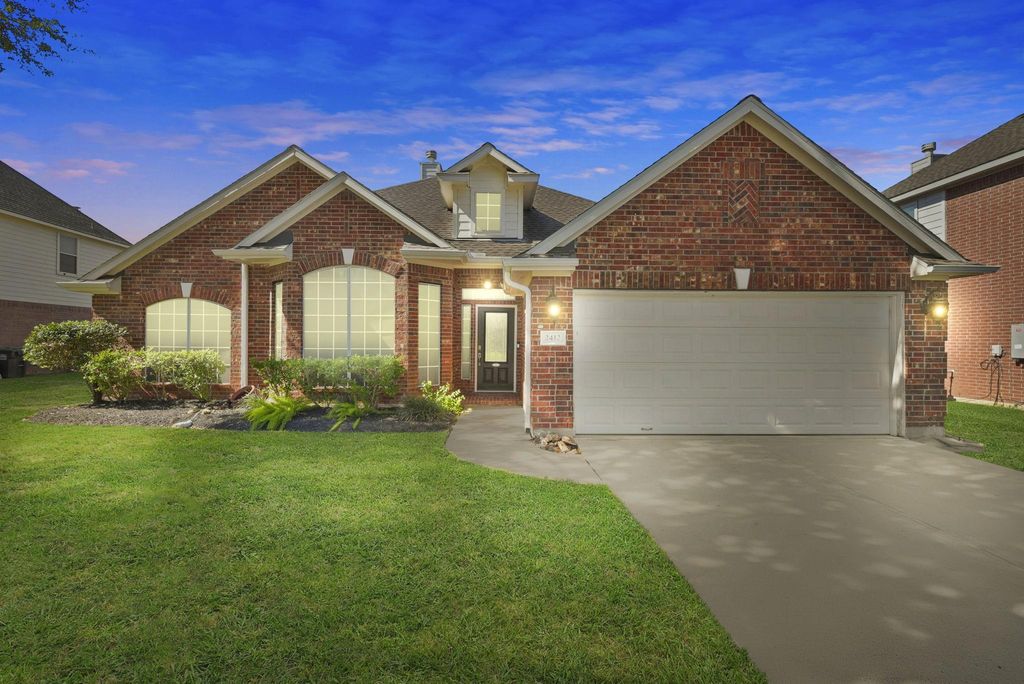 2412 Hidden Creek Drive, Pearland, TX 77581