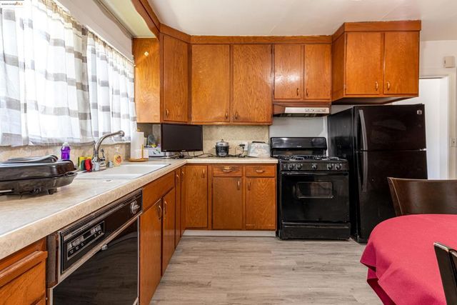 3151 Rawson Street, Oakland, CA 94619