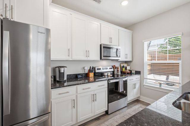 2412 Sayerville Ave, Old Hickory, TN 37138