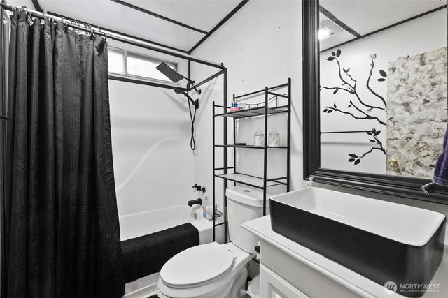 113 Red Cedar Lane, Port Angeles, WA 98362