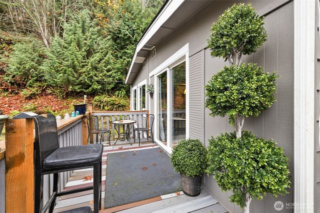 113 Red Cedar Lane, Port Angeles, WA 98362