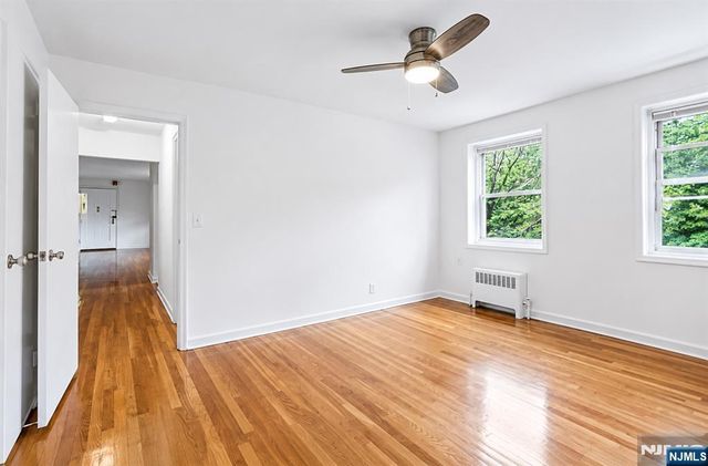 2320 Linwood Avenue 3F, Fort Lee, NJ 07024