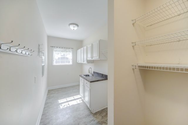 300 Artesa Dr, White House, TN 37188