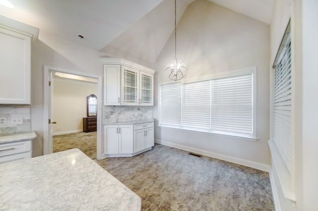 300 Artesa Dr, White House, TN 37188