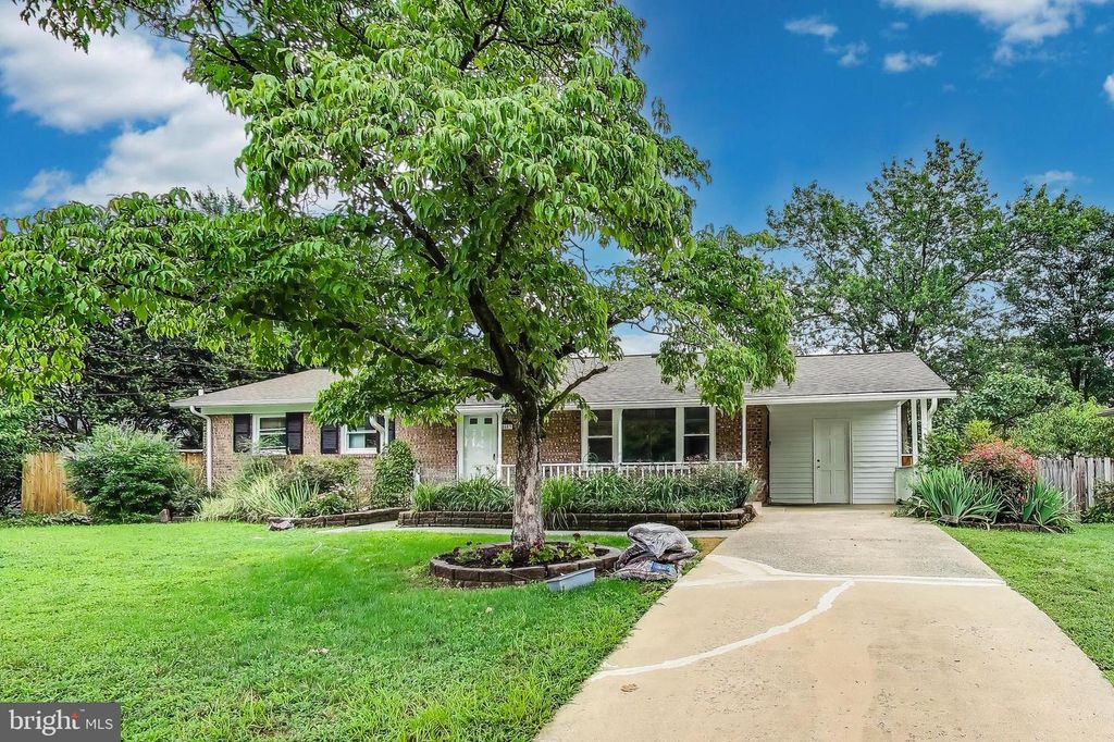 8603 VICTORY LN, Potomac, MD 20854