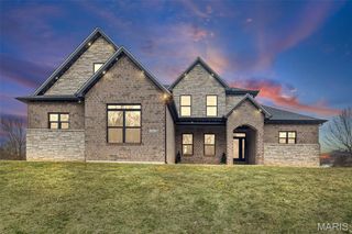 3343 Nottoway Avenue, Godfrey, IL 62035