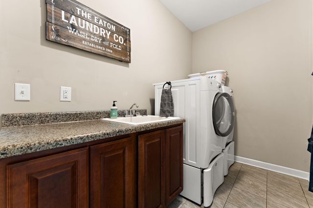 5017 E 129th Avenue, Crown Point, IN 46307