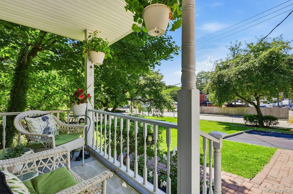 627 Main Street, Northport, NY 11768 — photo 4