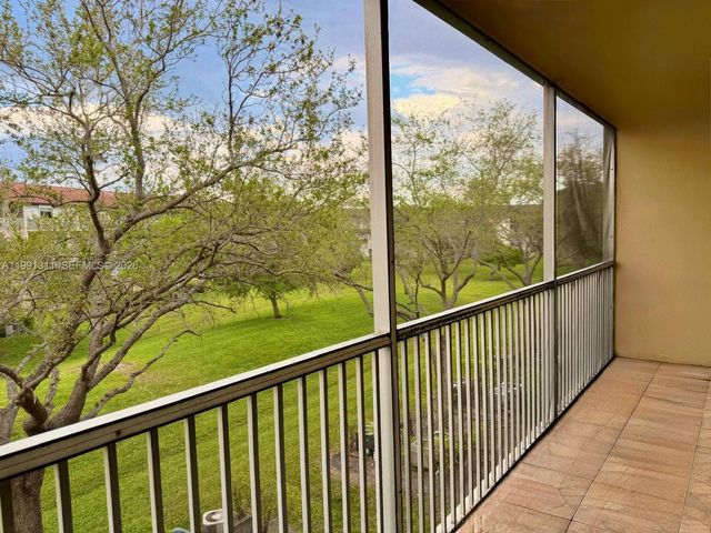 13355 SW 9th Ct 313H, Pembroke Pines, FL 33027