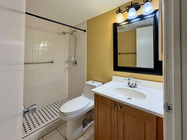 13355 SW 9th Ct 313H, Pembroke Pines, FL 33027