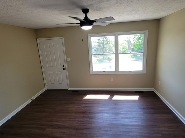 121 Lindsey Drive, Nicholasville, KY 40356