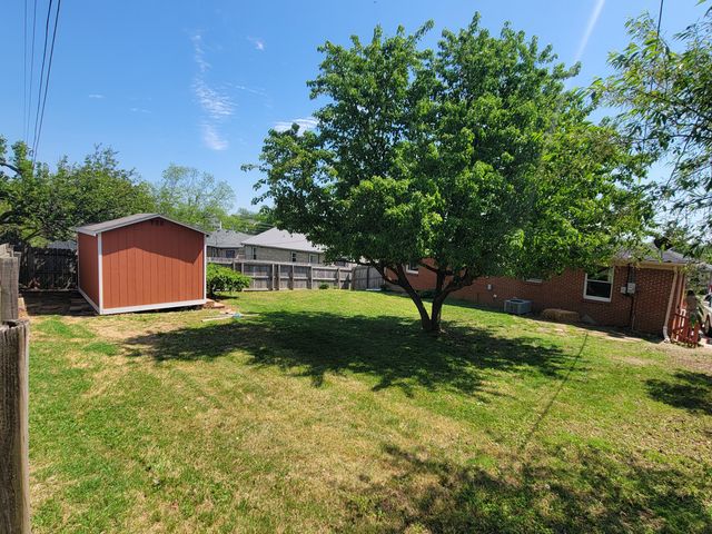 121 Lindsey Drive, Nicholasville, KY 40356