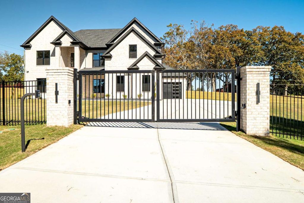 2210 Ridgedale Drive, Grayson, GA 30017