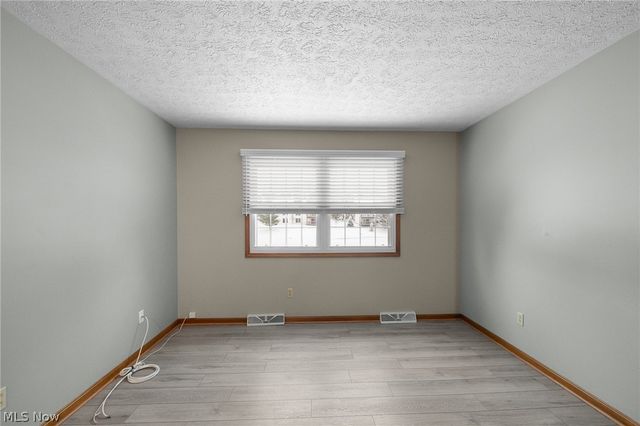 6667 Hidden Lake Trail, Brecksville, OH 44141