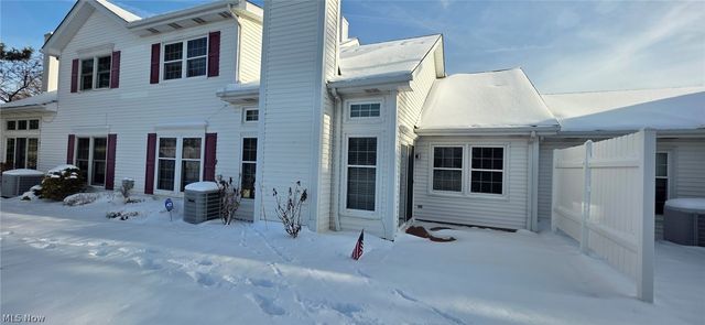 6667 Hidden Lake Trail, Brecksville, OH 44141