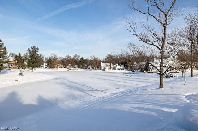 6667 Hidden Lake Trail, Brecksville, OH 44141