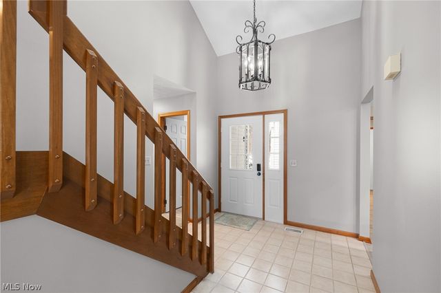 6667 Hidden Lake Trail, Brecksville, OH 44141