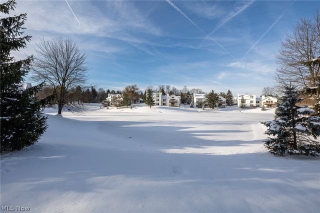 6667 Hidden Lake Trail, Brecksville, OH 44141