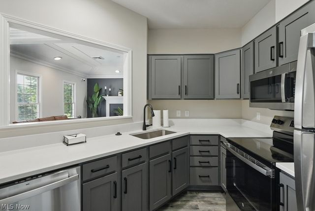 6667 Hidden Lake Trail, Brecksville, OH 44141