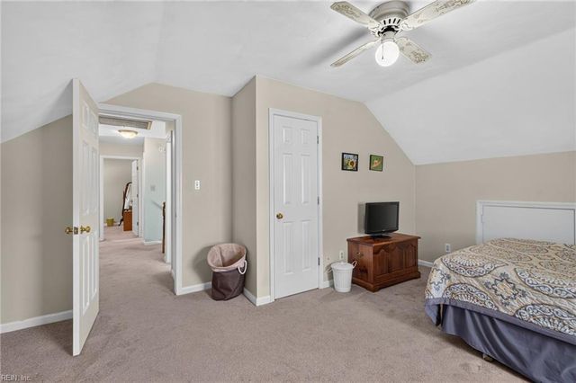 1952 John Brown LN, Virginia Beach, VA 23464