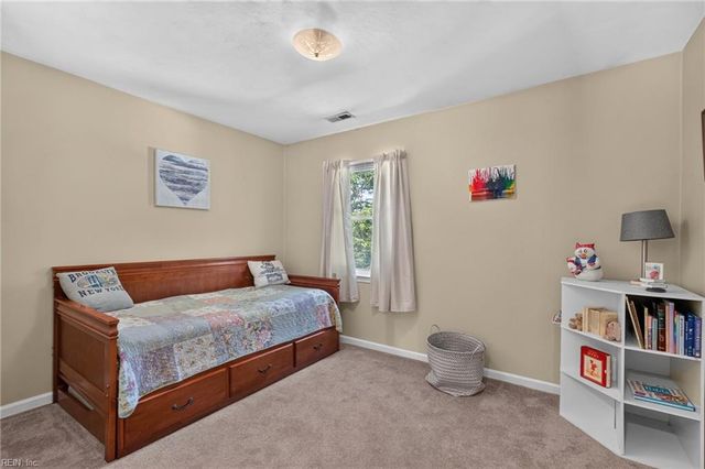 1952 John Brown LN, Virginia Beach, VA 23464