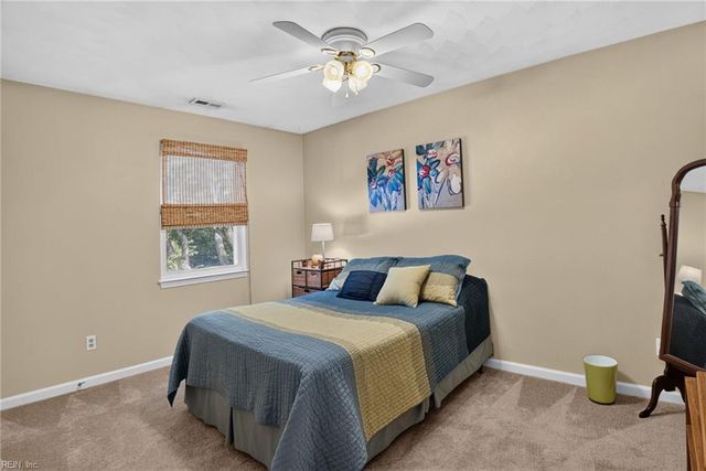 1952 John Brown LN, Virginia Beach, VA 23464