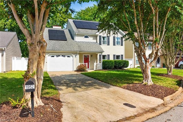 1952 John Brown LN, Virginia Beach, VA 23464