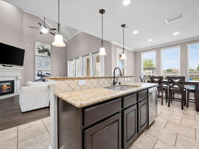 13202 Edison Trace Lane, Tomball, TX 77377