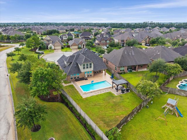 13202 Edison Trace Lane, Tomball, TX 77377