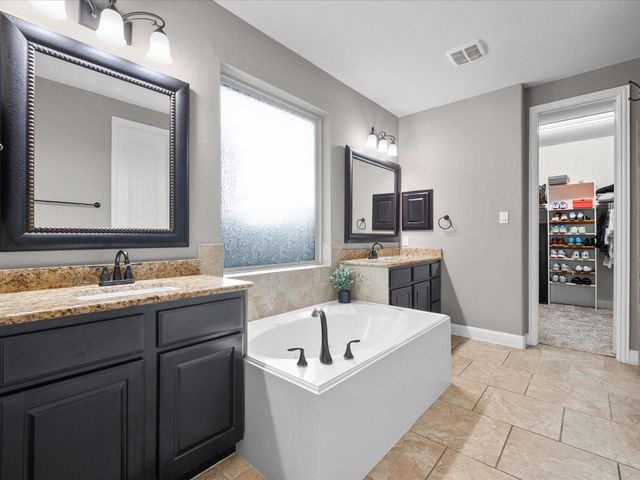 13202 Edison Trace Lane, Tomball, TX 77377