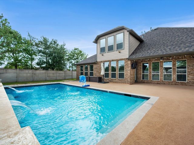 13202 Edison Trace Lane, Tomball, TX 77377