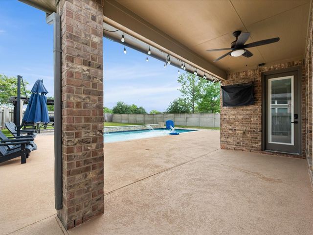 13202 Edison Trace Lane, Tomball, TX 77377