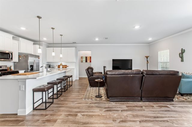 330 Rock Acre Drive, Lavon, TX 75166