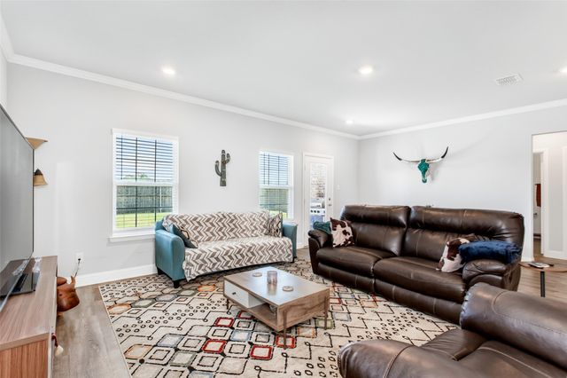 330 Rock Acre Drive, Lavon, TX 75166