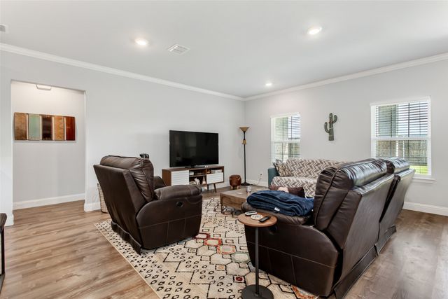 330 Rock Acre Drive, Lavon, TX 75166