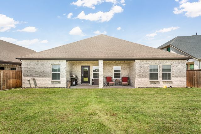 330 Rock Acre Drive, Lavon, TX 75166