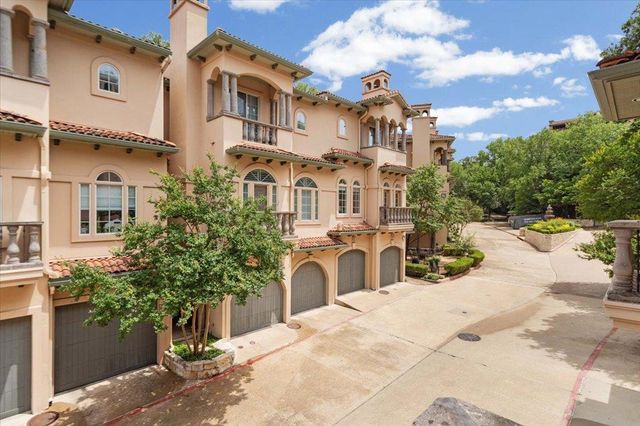 1529 Barton Springs RD 27, Austin, TX 78704