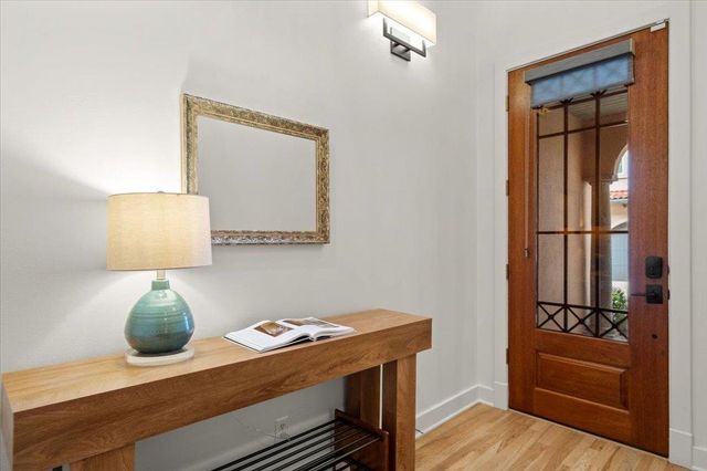 1529 Barton Springs RD 27, Austin, TX 78704